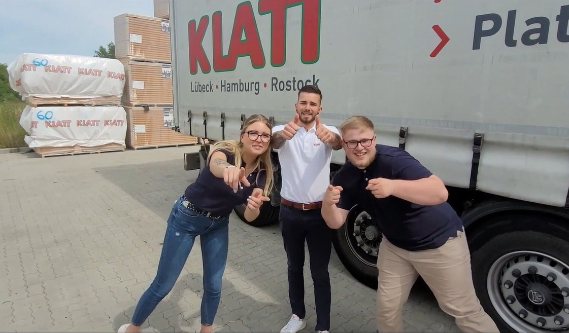 Drei junge Auszubildende bei HolzLand Klatt